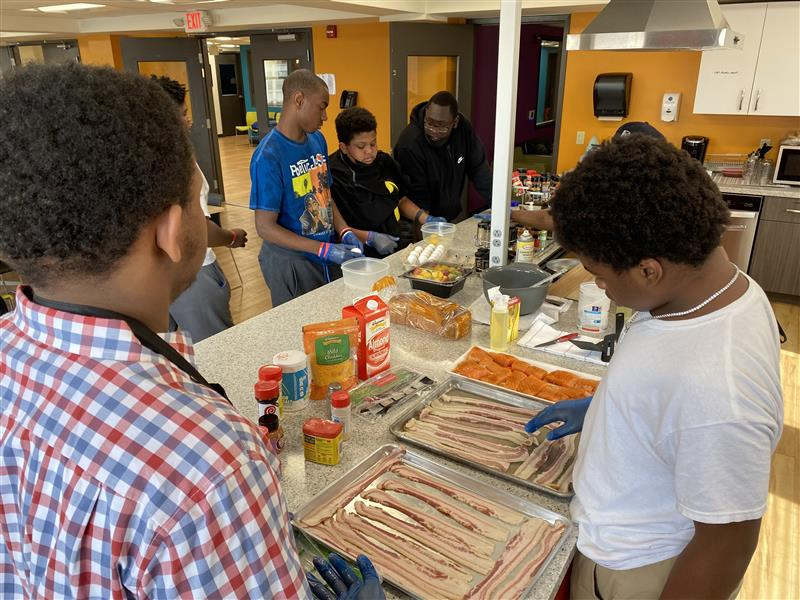 Mentor - Teen Center