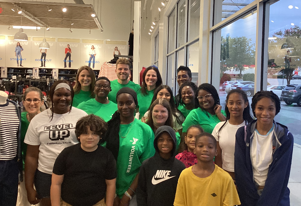 Bryan Family YMCA Bright Beginnings Shopping Volunteer