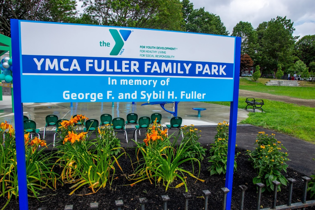 Central Community Branch, Fuller Family Park