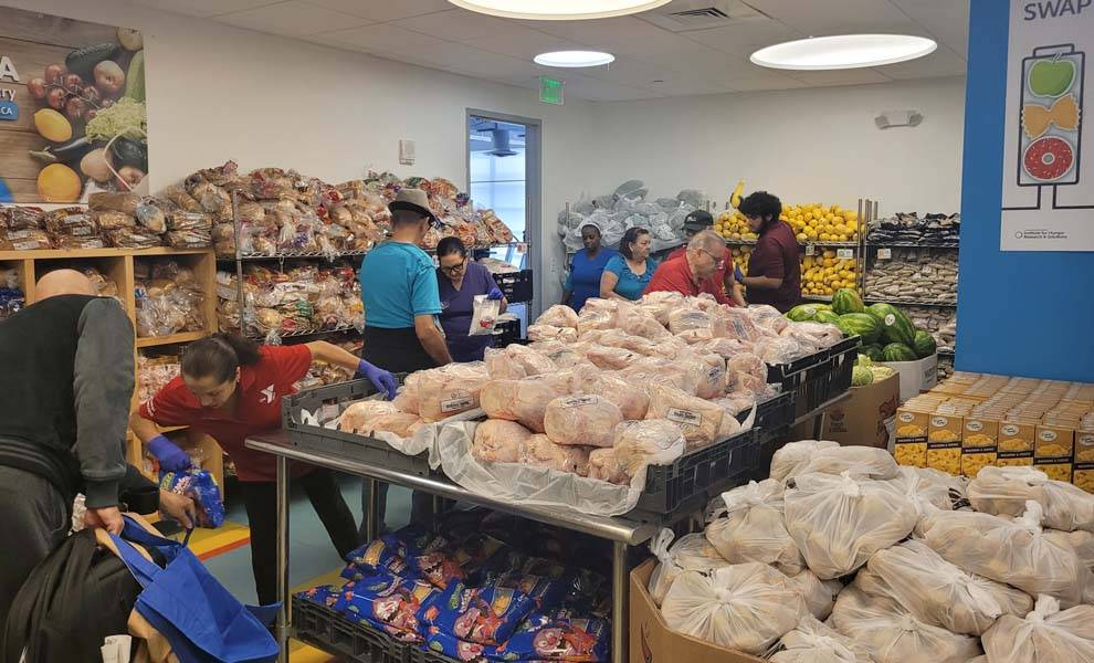 Food Pantry - La Bodega - Volunteer @ Allapattah YMCA